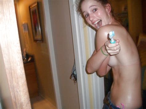 Girls Caught Naked In The Bath Porn Pictures XXX Photos Sex Images 187323 PICTOA