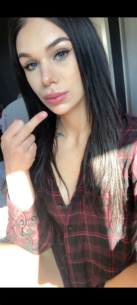 Fuck You Loser Get Down On Your Knees Snap Spicy Arianne23 Kik Pretty Lil Arianne