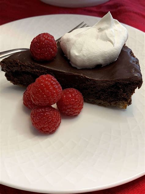 Flourless Chocolate Cake With Chocolate Chambord Glaze Flourless