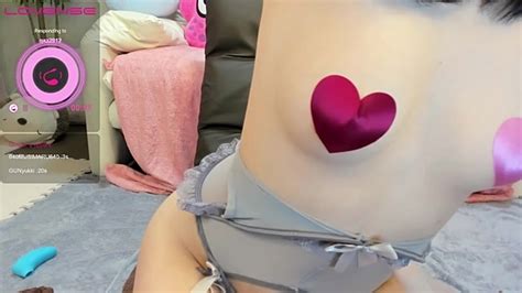 ANZUchan Naked Stripping On Cam For Live Sex Video Chat Gyrls