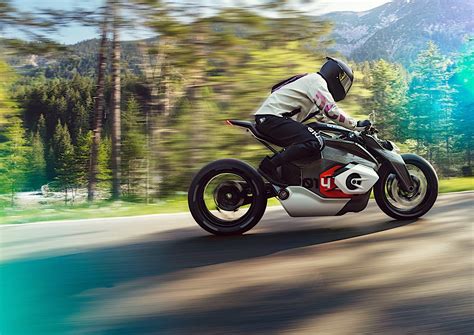 Bmw Motorrad Goes Electric With Naked Vision Dc Roadster Autoevolution