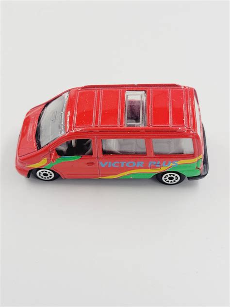 Welly 1:64 - Mercedes Benz V-Klasse - No. 2024 - Small Wheels World ...