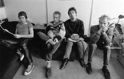 I Sex Pistols Hanno Commentato La Morte Della Regina Rolling Stone Italia