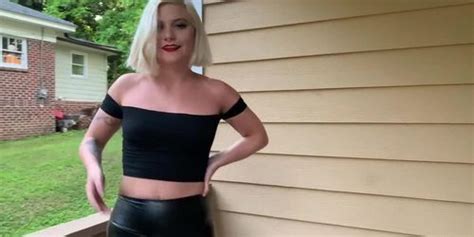 Blonde In Leather Leggings Tnaflix