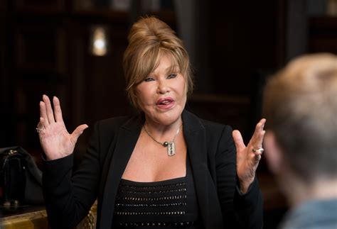 Socialite Jocelyn Wildenstein known for 'cat' plastic surgery dies