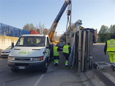 Ripristino stradale post-incidente - Infrastrutture e matrici