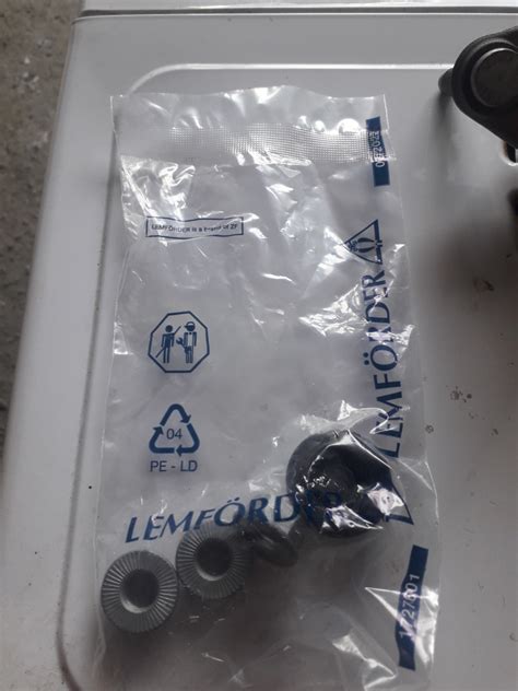 Самостоятельная замена левой шаровой опоры Тигуан(2G). — Volkswagen ...