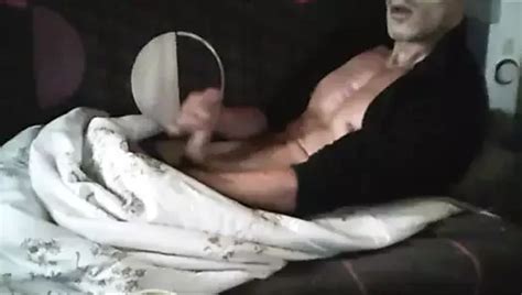 Mec Se Branle Devant Un Porno Free Gay Big Cock Porn C Xhamster