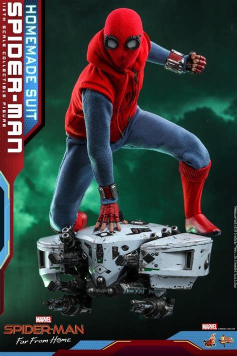 Hot Toys Spider Man Far From Home Spider Man Con Traje Casero INFINITOYS