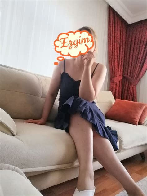 Turkish MILFS Mom Ev Hanimi Ezgi Mama Turkey Mom Porn Pictures XXX