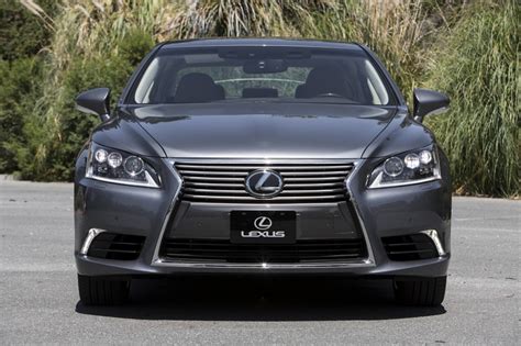 2013 Lexus LS flagship luxury sedan arrives – we speak to … | Flickr
