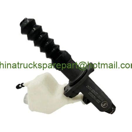 SHACMAN truck clutch master cylinder clutch booster pump DZ93189230090 ...