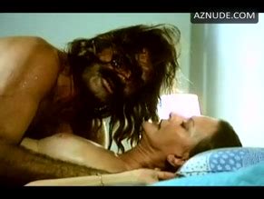 ELIZABETH HARTMANN Nude AZNude