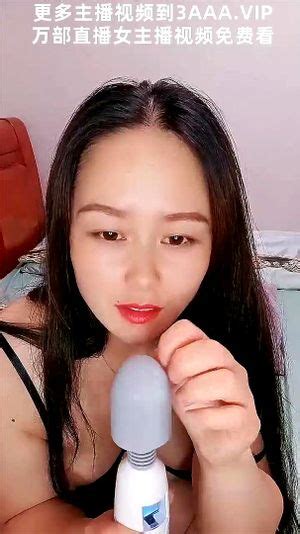 Watch 良家小骚妻深夜的放荡全程露脸黑丝情趣睡衣揉奶玩逼诱惑狼友让大哥拿着道具捅骚穴浪叫不止表情好骚直播 中国 国产 直播 Porn SpankBang