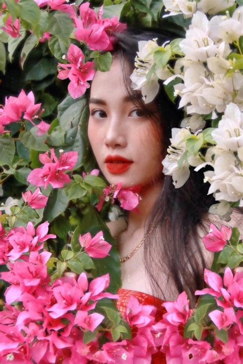 Hot girl Đại học Kiến trúc Hà Nội gieo thương nhớ với gương mặt khả ái