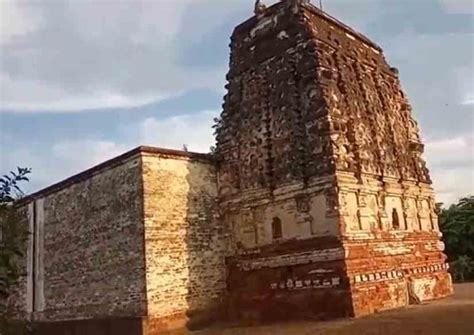 Two Ancient Brick Temples Sarahan Buzurg Village Amauli Block