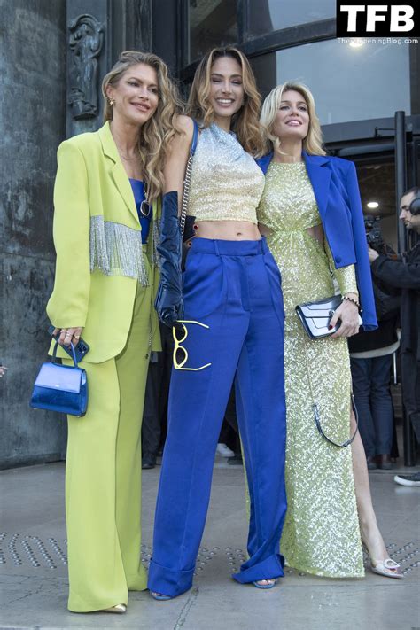 Patricia Contreras Flashes Her Nude Tits During Paris Fashion Week 17 Photos TheFappening