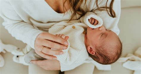 Poruka svakoj ženi koja je prvi put mama To je najteža stvar u životu