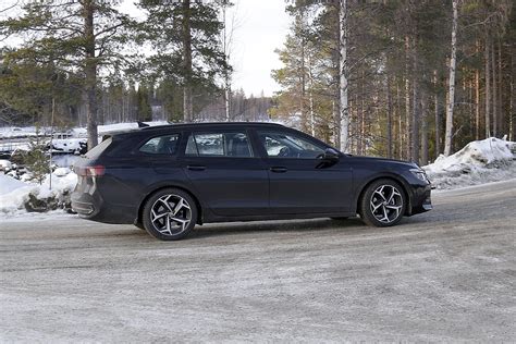 Neuer Vw Passat Variant Fotografiert Magazin