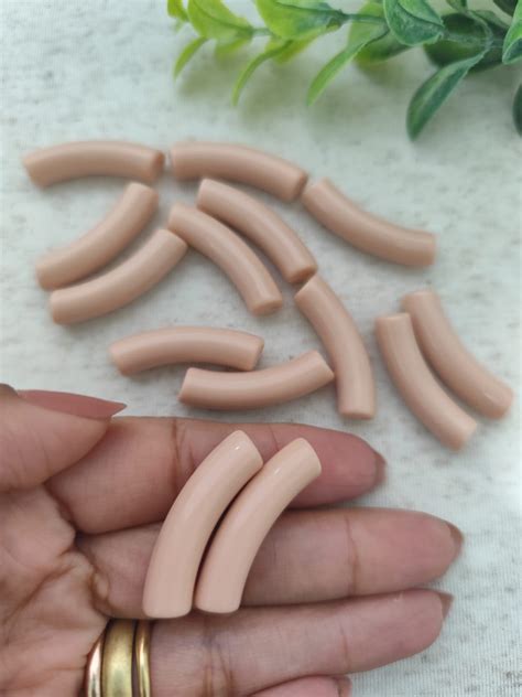 Tubo De Resina Nude Un Virtuosa Artesanato
