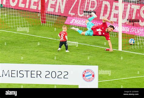 Goalkeeper Sven Ulreich Vfb Stuttgart Hi Res Stock Photography And