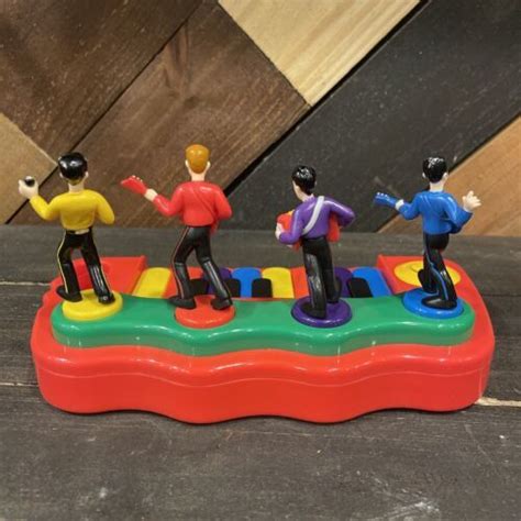 The Wiggles Red Piano Keyboard Musical Toy Characters Songs Spin Master