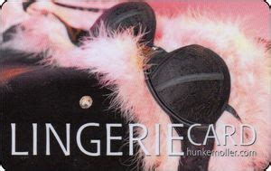 Geschenkkarte Lingerie Card black bra on pink fur Hunkemöller Deutschland Bundesrepublik