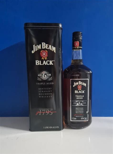 JIM BEAM BLACK 6 YEARS OLD TRIPLE AGE KENTUCKY STRAIGHT BOURBON WHISKEY