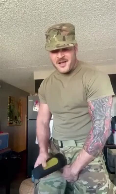 Hot Military Mature Fucking A Fleshlight ThisVid