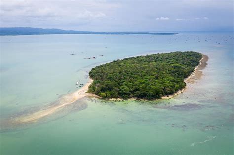 Berlibur Bersama Dengan Keluarga Di Pulau Liwungan Hibur Id