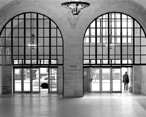 Entrance To Grand Central Station Grand Central Station New York