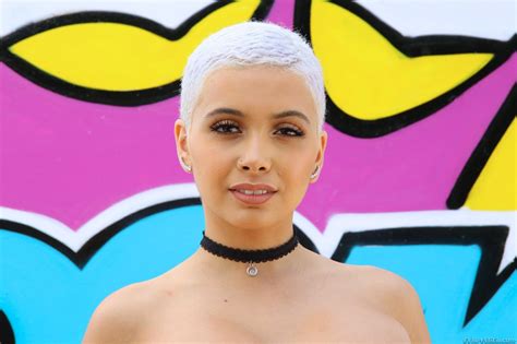 Short Haired Blonde Teen Aaliyah Hadid Strips And Shows Her Hairy Pussy
