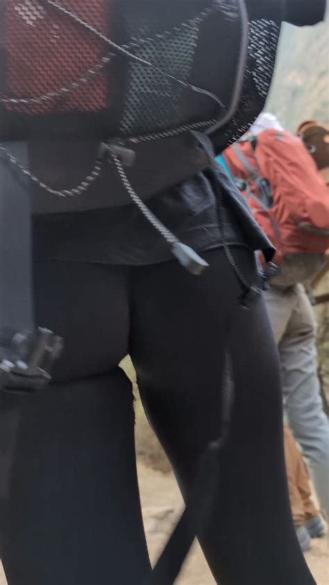 Sexy Hiking Girl With Great Tight Ass In Leggings OC Spandex Leggings Yoga Pants Forum