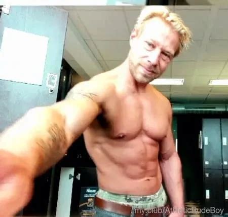 Free Gay Porn Pics Page Xhamster