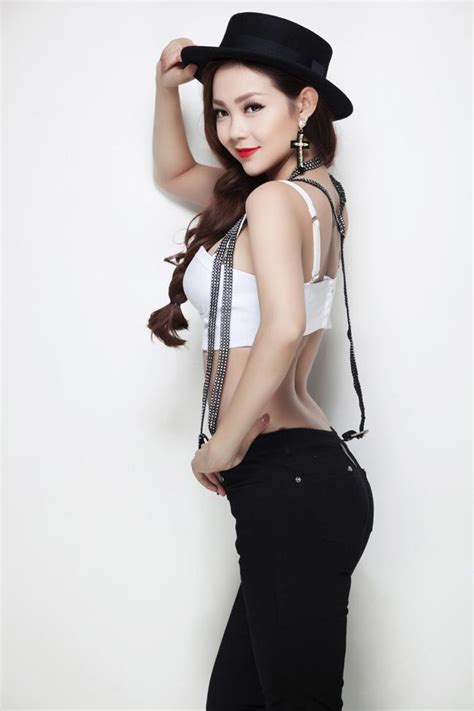 Naked Minh Hang In The Viet Nam Personal Show