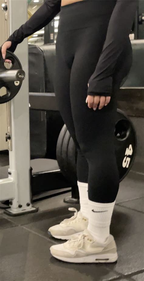 Cute And Tight Asian Babe In Leggings Working Out Spandex Leggings Yoga Pants Forum