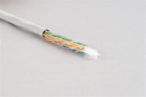 Витая пара U/UTP кат 6 4 пары 23 AWG серый 305м артикул UUTP4-C6-S23-IN ...