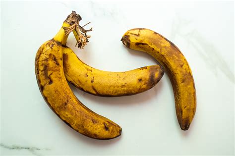 5 Ways To Use Up Overripe Brown Or Even Black Bananas Food Waste Feast