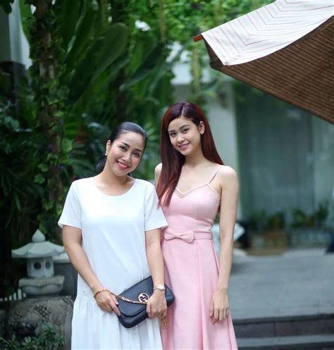 Trương Quỳnh Anh lộ ảnh bán nude gợi cảm Báo Giáo dục và Thời đại Online