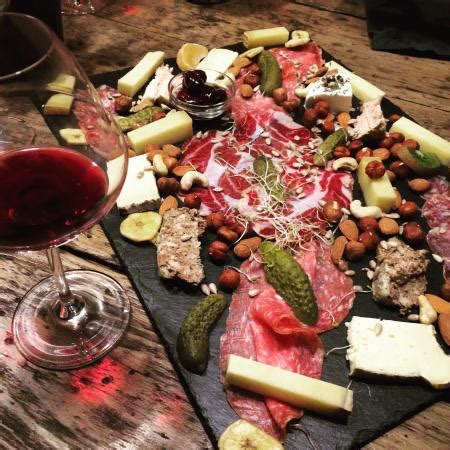 AUX 3 P TITS BOUCHONS Reims Centre Erlon Est Restaurant