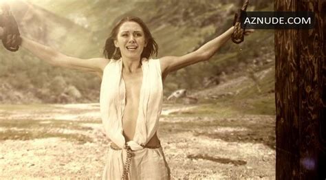 DUDES DRAGONS NUDE SCENES AZNude