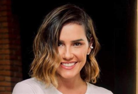 Deborah Secco diz que ama sexo anal e nunca cuspiu gozo FOLHAMAX Últimas Notícias de Cuiabá