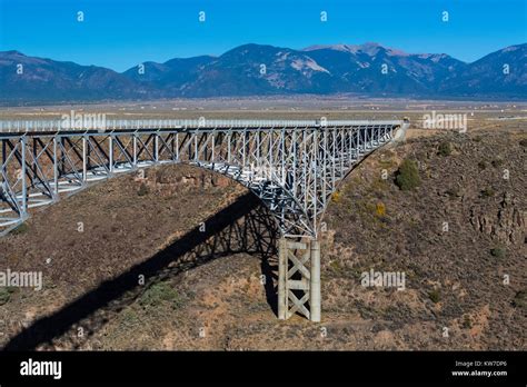 rio grande gorge bridge spanning  rio grande gorge  carrying