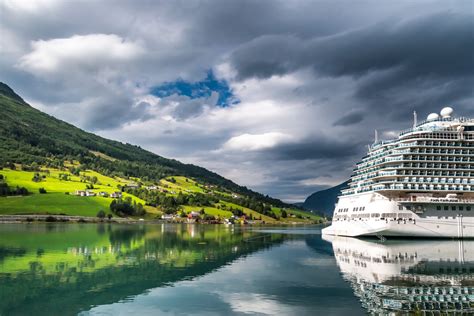 Norway Shore Excursions - How I Spent a Day in Norway's Most Popular ...