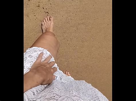 Faire Pipi Sur La Plage Publique Xvideos