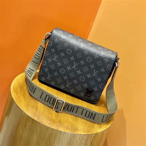 Top với hơn 55 về sacoche louis vuitton 2023 hay nhất cdgdbentre edu vn