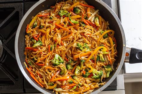 One Pot Veggie Yakisoba Recipe Momsdish