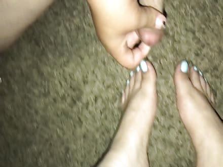 Great Cumshot On Sexy Latina Bbw Feet At HomeMoviesTube
