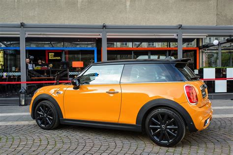 World’s First MINI Bar Opened in Budapest - autoevolution