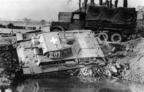 Panzerbefehlswagen Iii Ausf E Coded Ii01 Of The 5 Panzer Division